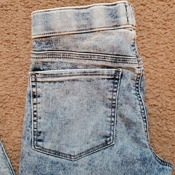 Girls SO® Mid-Rise Ultimate Jeggings Size 14 - Picture 2 of 8